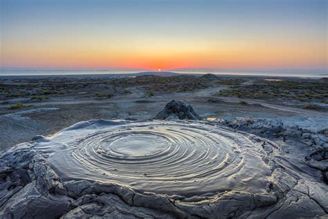 Mud Gun Azerbaijan|Mud Volcanoes of Azerbaijan .